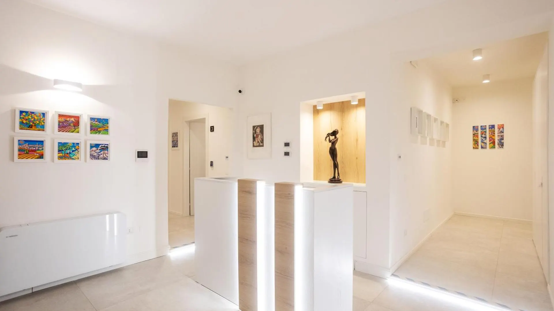 Lo Studio Di Viale Lo Re Camere & Caffe' Lecce Guest house
