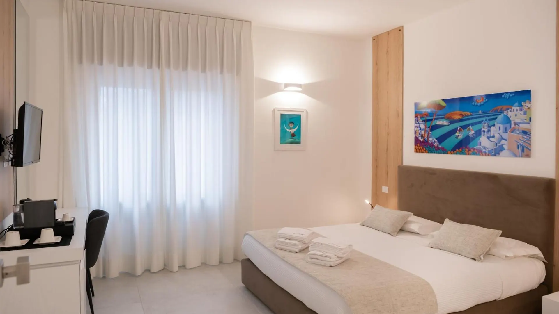 Lo Studio Di Viale Lo Re Camere & Caffe' Lecce Italy