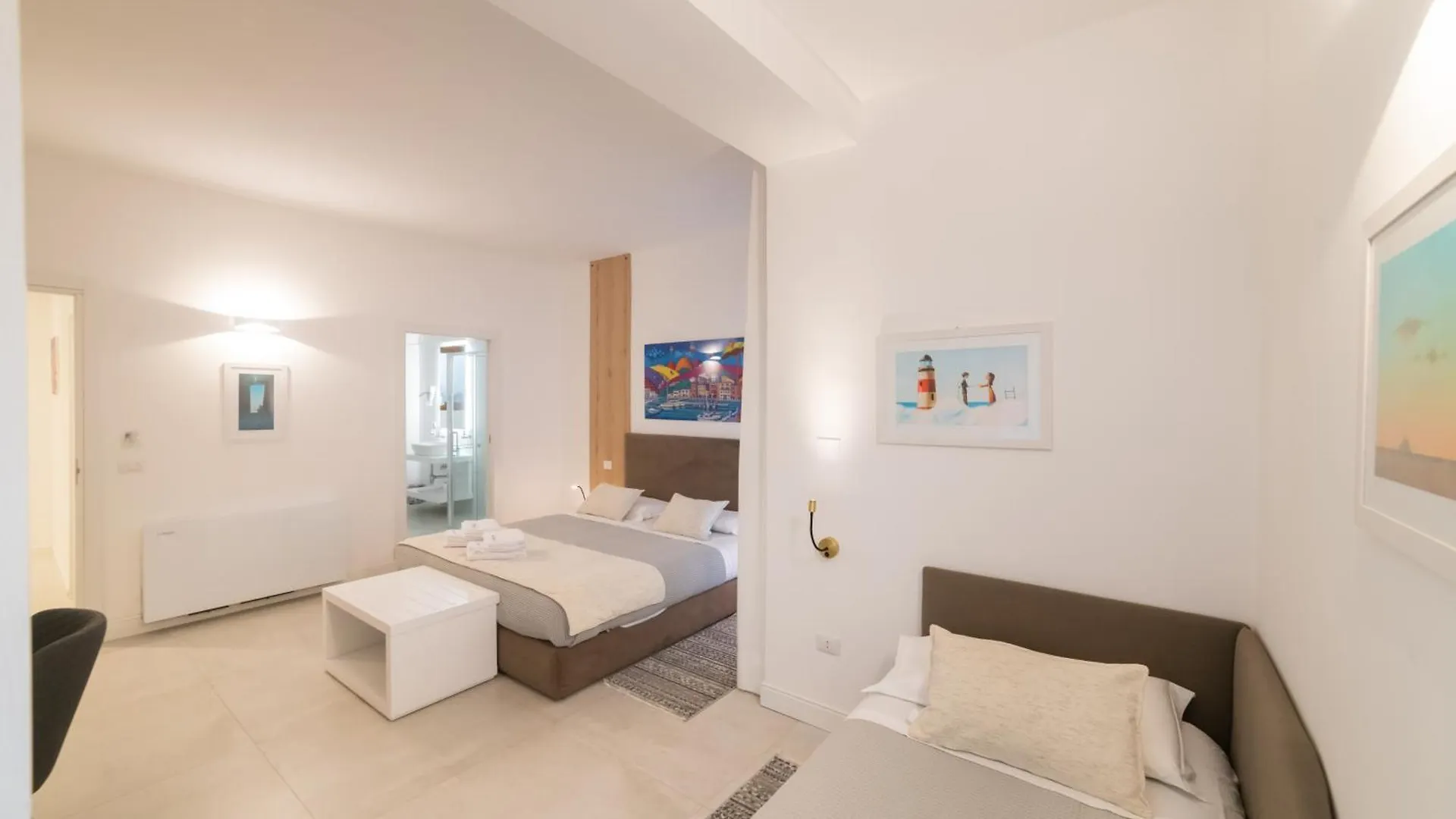 Lo Studio Di Viale Lo Re Camere & Caffe' Lecce