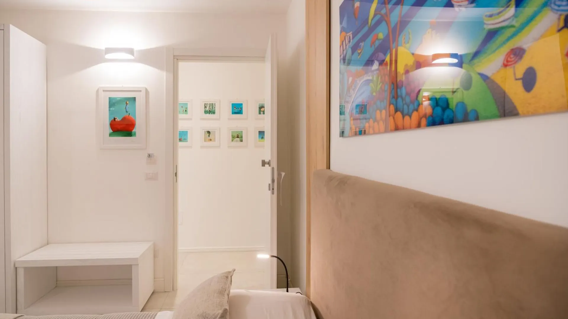 Lo Studio Di Viale Lo Re Camere & Caffe' Lecce