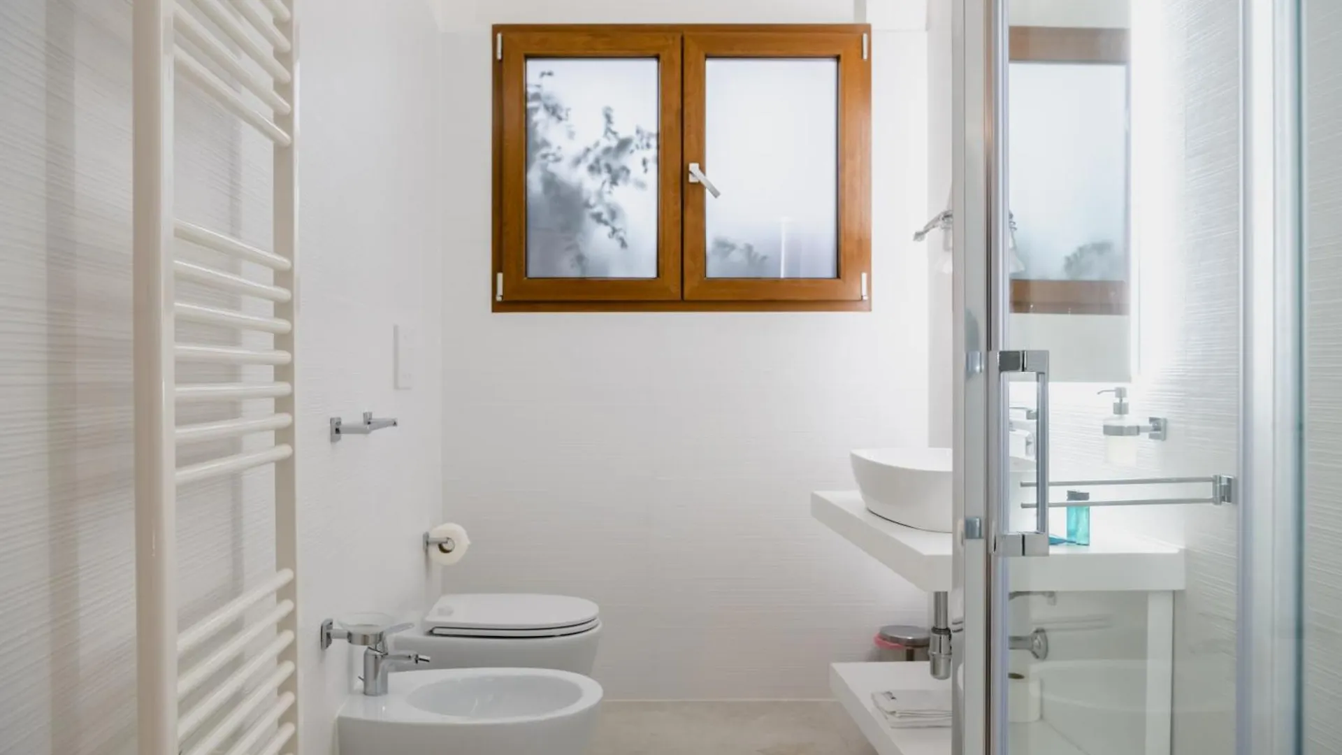 Guest house Lo Studio Di Viale Lo Re Camere & Caffe' Lecce Italy